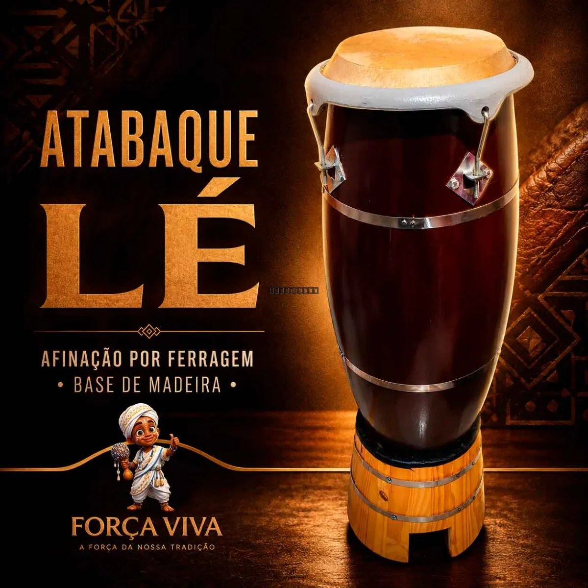 Atabaque Lé de madeira castanha com ferragens metálicas cinzas e base de madeira clara em fundo neutro 3